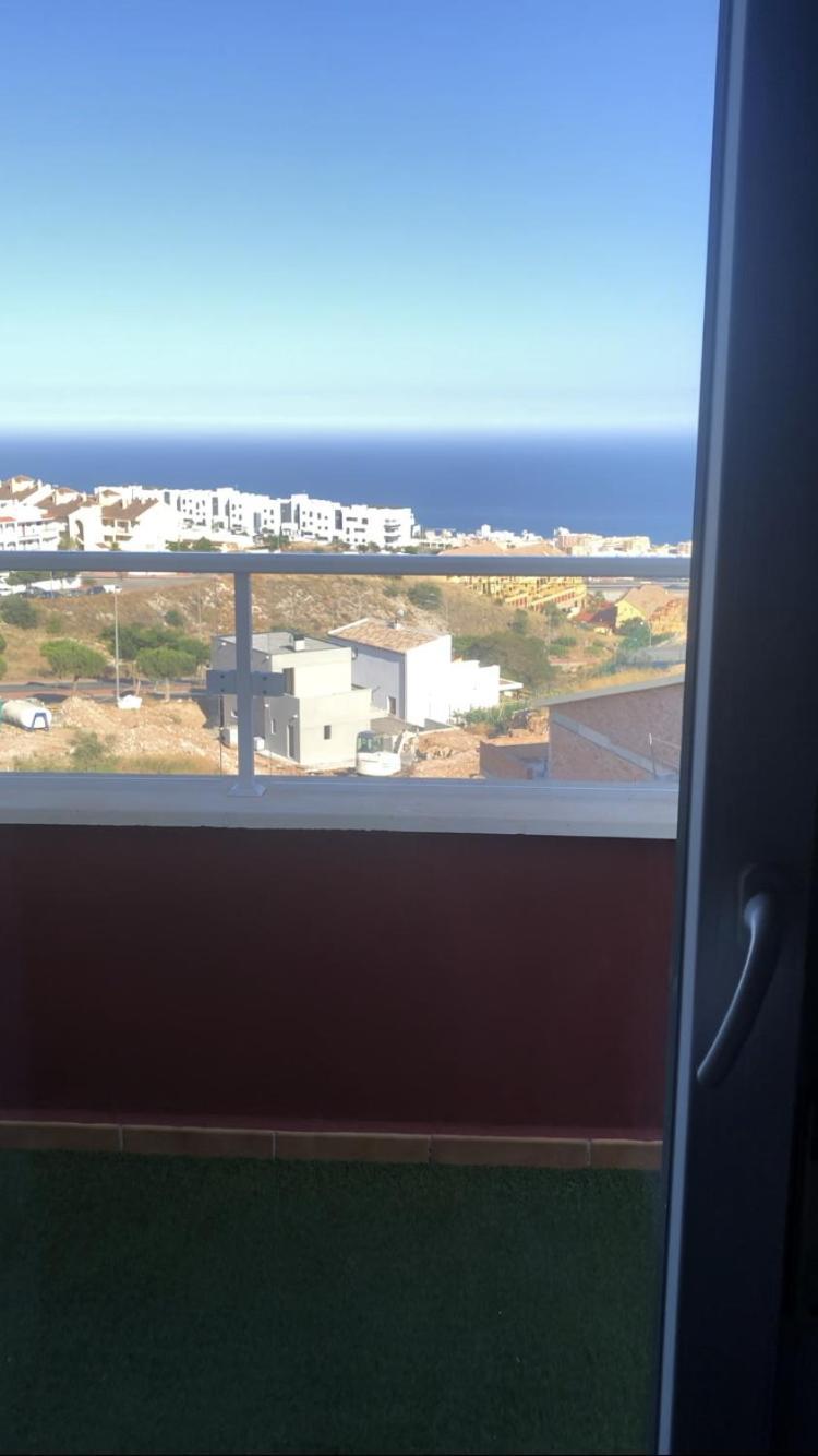 Ático duplex en Benalmádena vistas al mar y montaña dos habitaciones Exterior foto