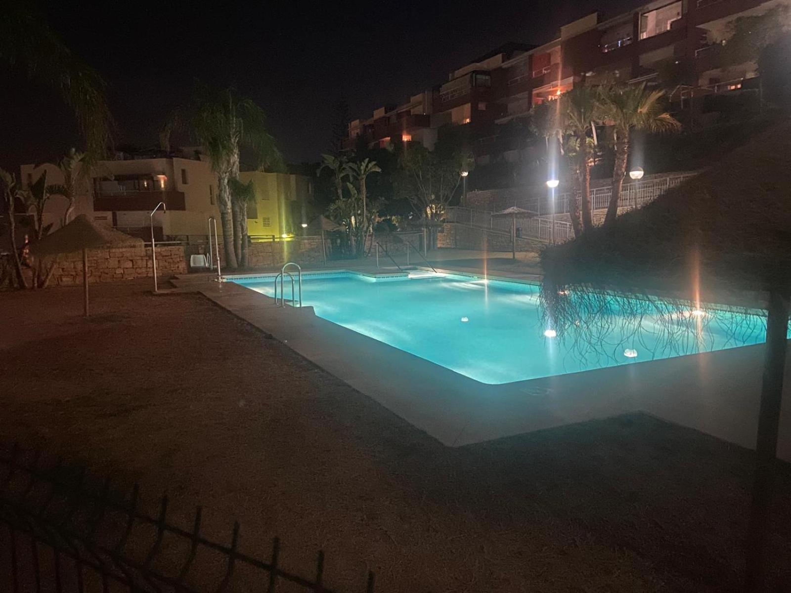 Ático duplex en Benalmádena vistas al mar y montaña dos habitaciones Exterior foto
